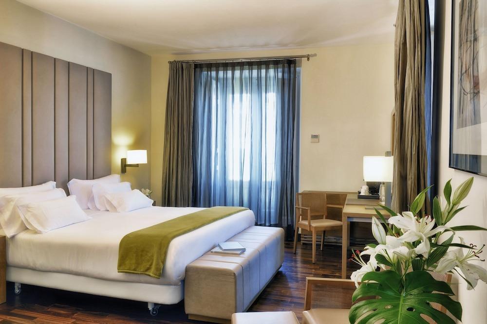 帕拉西奥特帕nh精选酒店 马德里 外观 照片 A room at the hotel