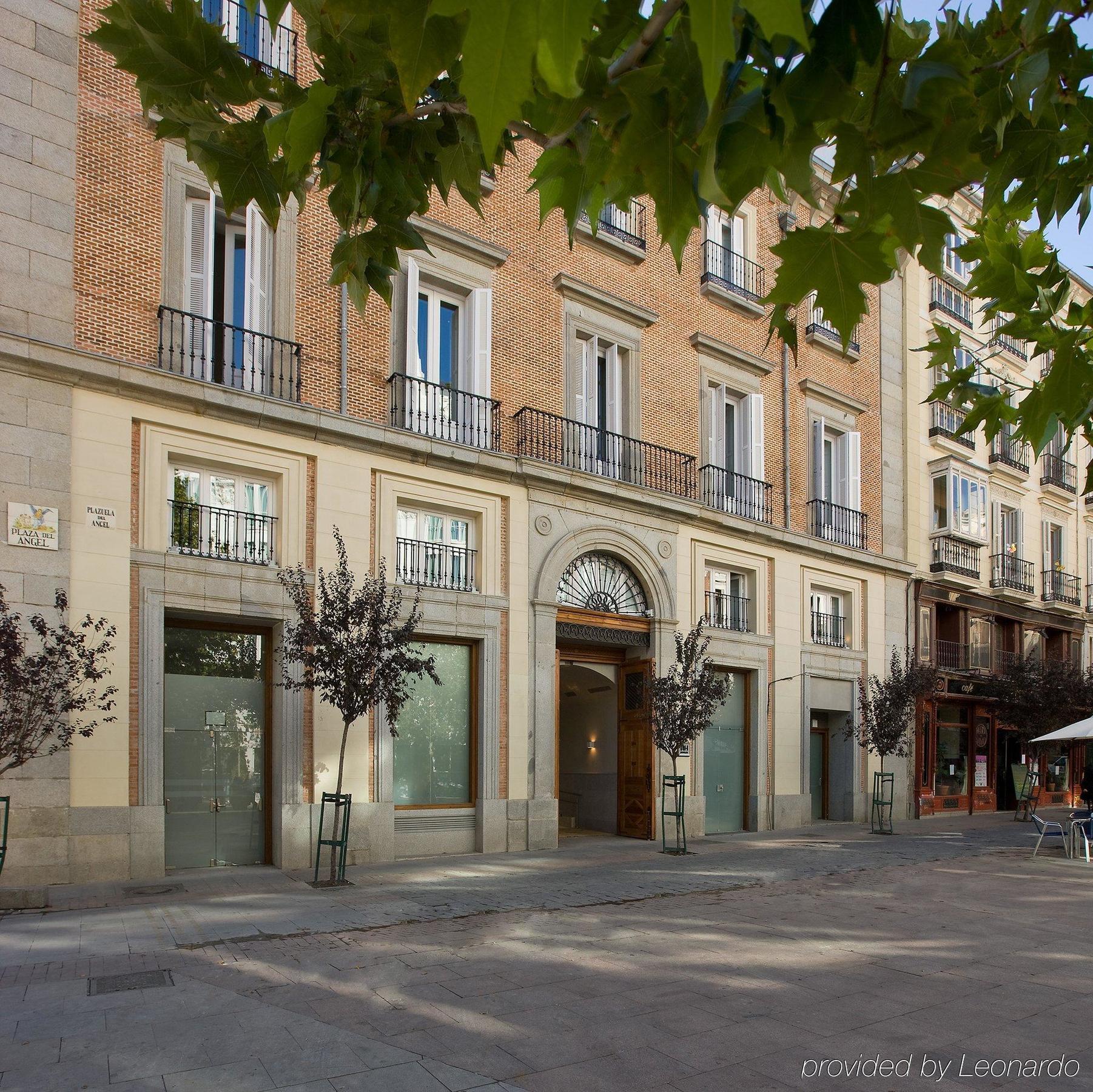 帕拉西奥特帕nh精选酒店 马德里 外观 照片 The headquarters of the Royal Academy of the Spanish Language in Madrid.