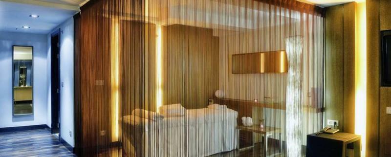 帕拉西奥特帕nh精选酒店 马德里 外观 照片 A room at the Mandarin Oriental, Barcelona